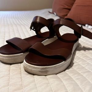 Platform sandal
